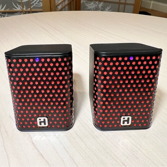 iHome IK8 Rechargeable Portable Speakers with Travel Case for Kindle Fire - Picture 7 of 14